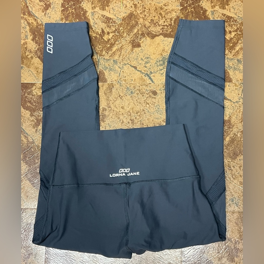 Lorna Jane Gray High-Waisted Active Leggings | Size M